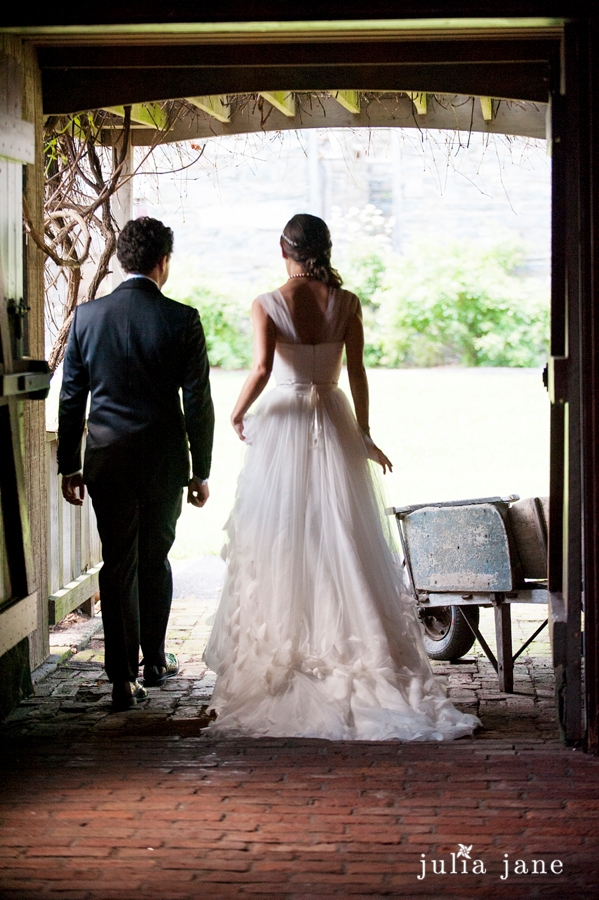 Romantic Wedding Photography by Connecticut Wedding Photographer Julia Jane Studios